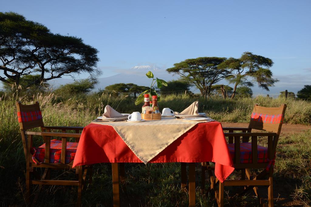 Kibo Safari Camp Villa Amboseli Exterior foto