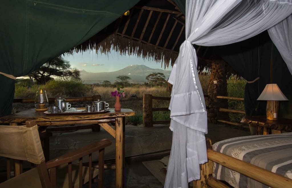 Kibo Safari Camp Villa Amboseli Exterior foto