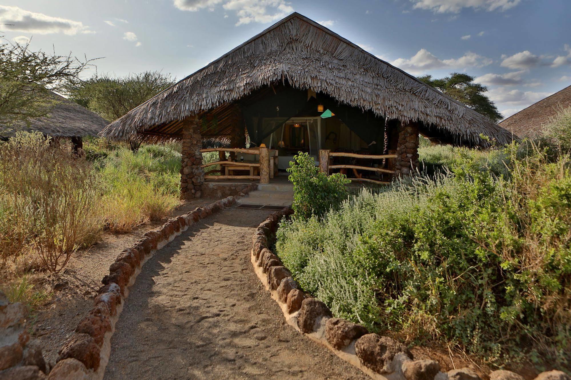 Kibo Safari Camp Villa Amboseli Exterior foto