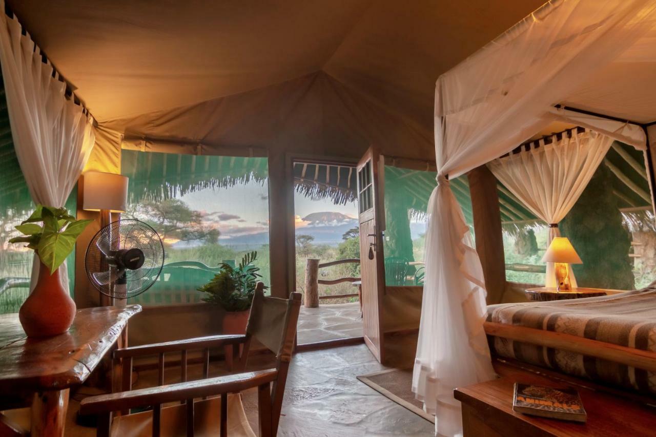 Kibo Safari Camp Villa Amboseli Exterior foto